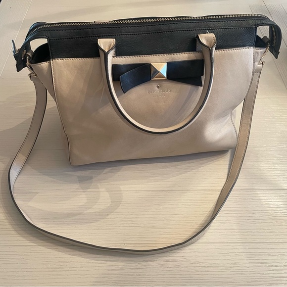Kate Spade Pebbled Leather Satchel Shoulder Bag Black Nude Bow Purse - Picture 2 of 9